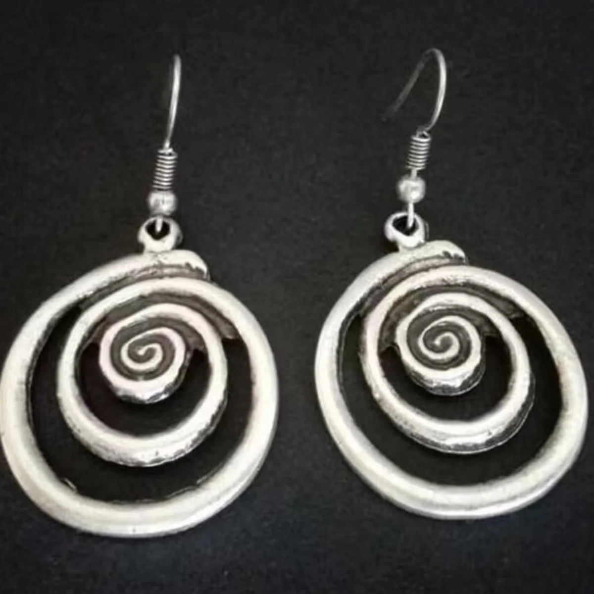 Ethnic Silver Color Metal Round Earrings Personality Retro Geometry Make Old Spiral Dangle Earrings for Women Accessories image 4