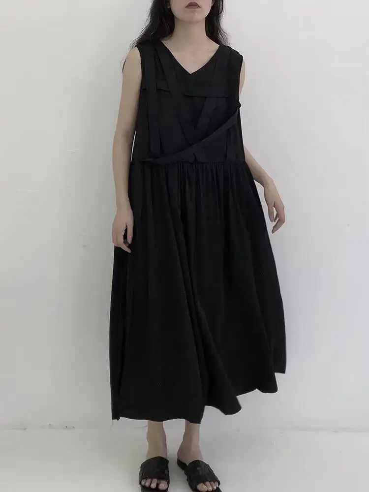 

Ladies Sleeveless Dress Summer New Dark Wind V-Neck Fashion Trend Casual Strap Loose Large Dress