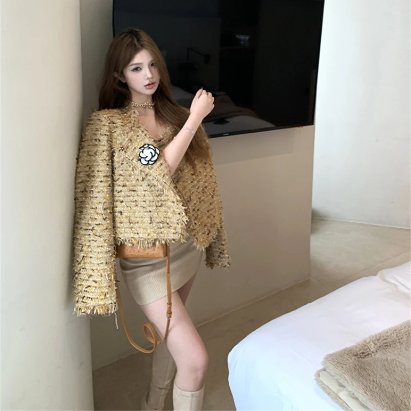 French Socialite Style Lapel Woven Jackets 2024 Autumn New High-end 3D Flower Short Coats Elegant Ladies Casual Tweed Jackets