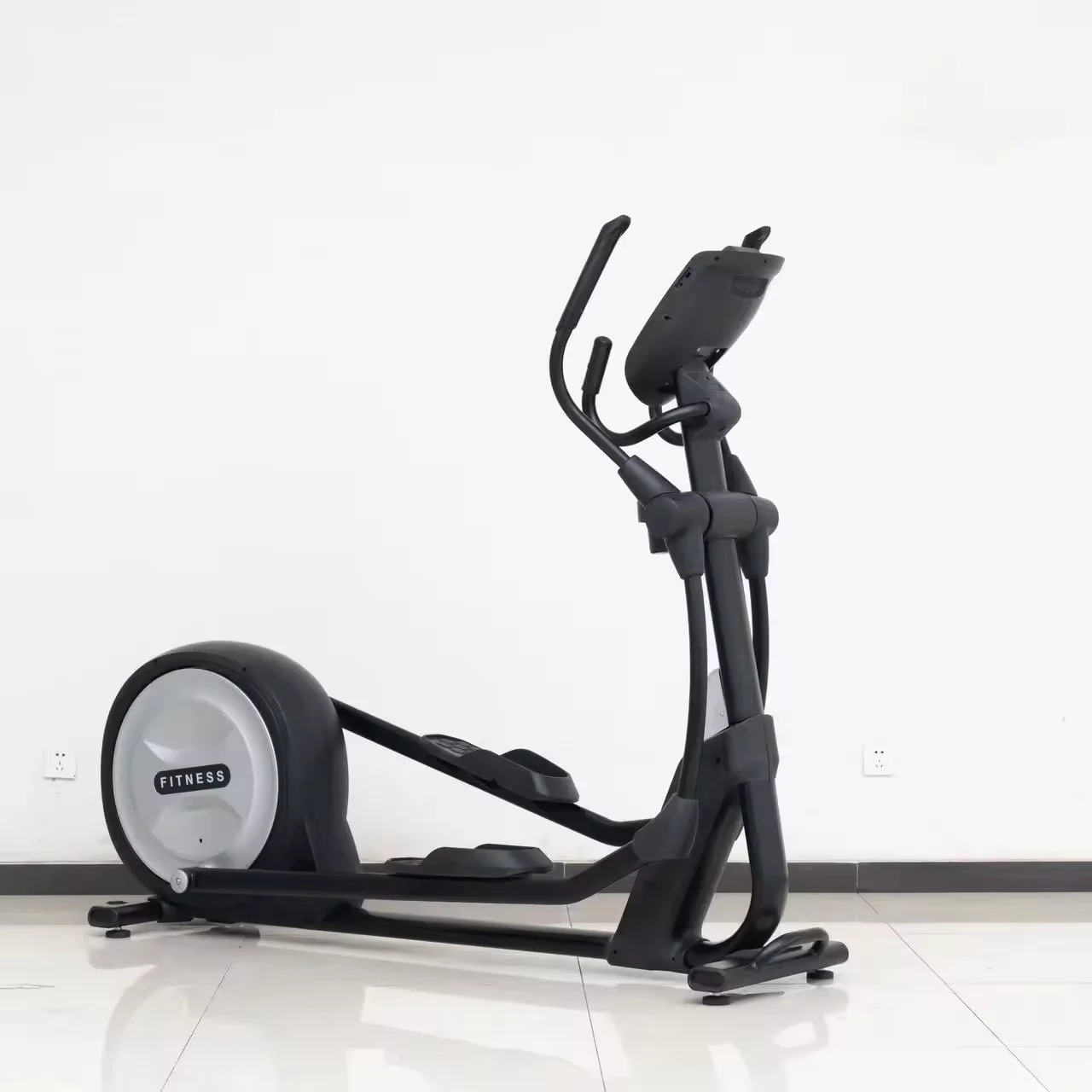 Professional Commercial 10kg Flywheel Elliptical Trainer Foldable Elliptical Machine For Cardio Exercise