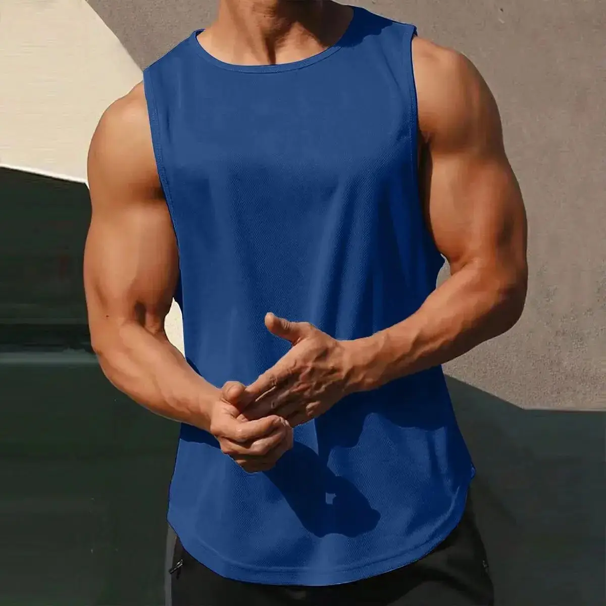 Herren Fitness-Kleidung Sommer Baumwoll-Tanktop Männer Jogging Bodybuilding Ärmelloses Shirt Atmungsaktives O-Ausschnitt Casual Muskel-Shirt