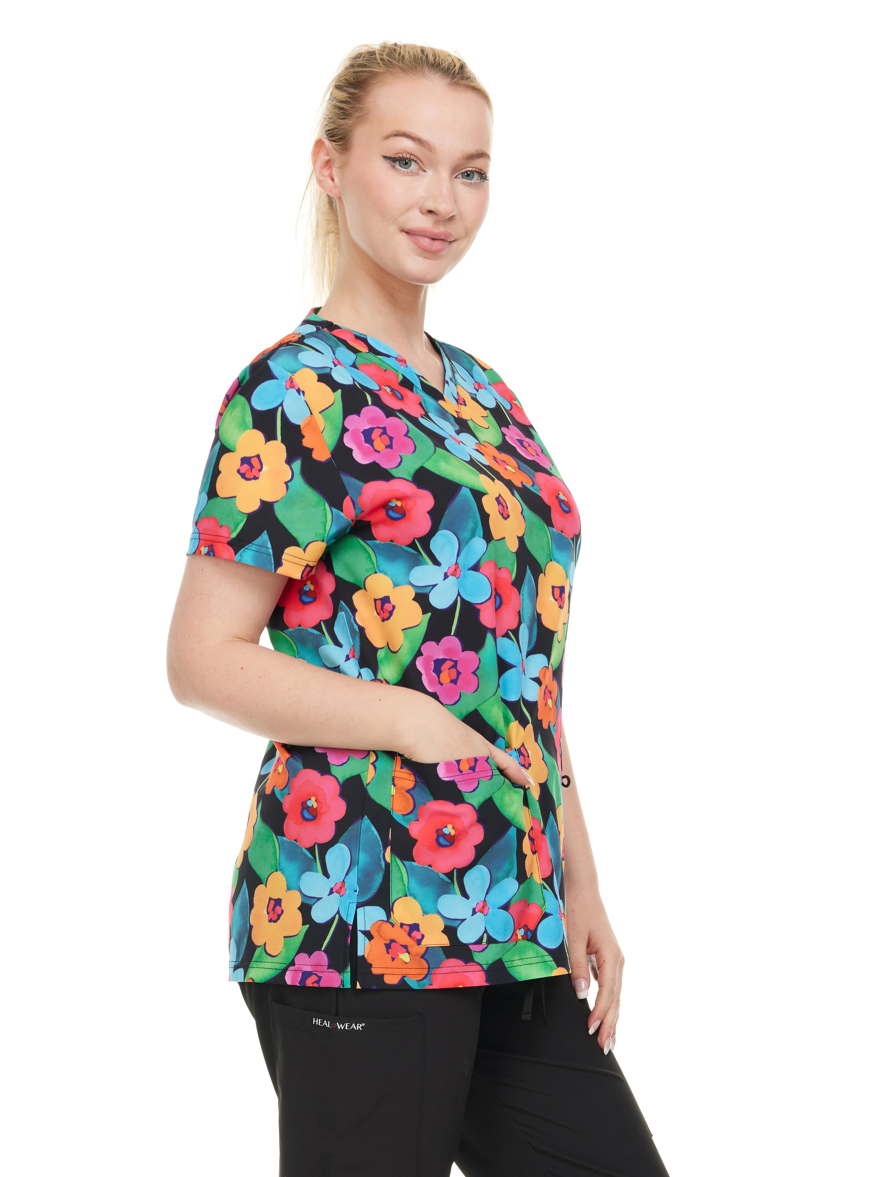 HEAL+WEAR Women's Scrub Top V-Neck Floral Print Multiple Convenient Pockets. 4-Way Stretch Spandex. Wrinkle-Resistant