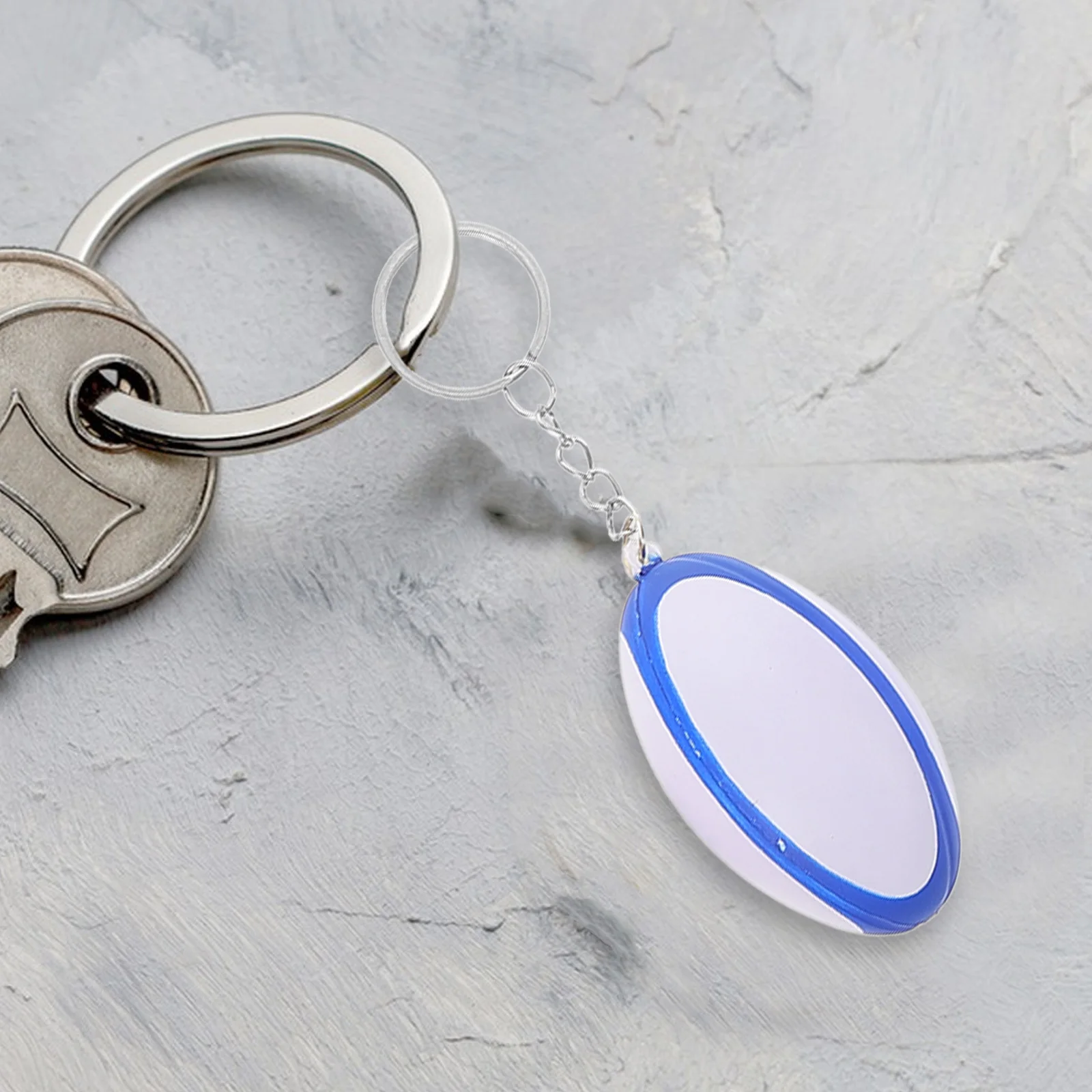 Рисунок 2 - брелки для регби