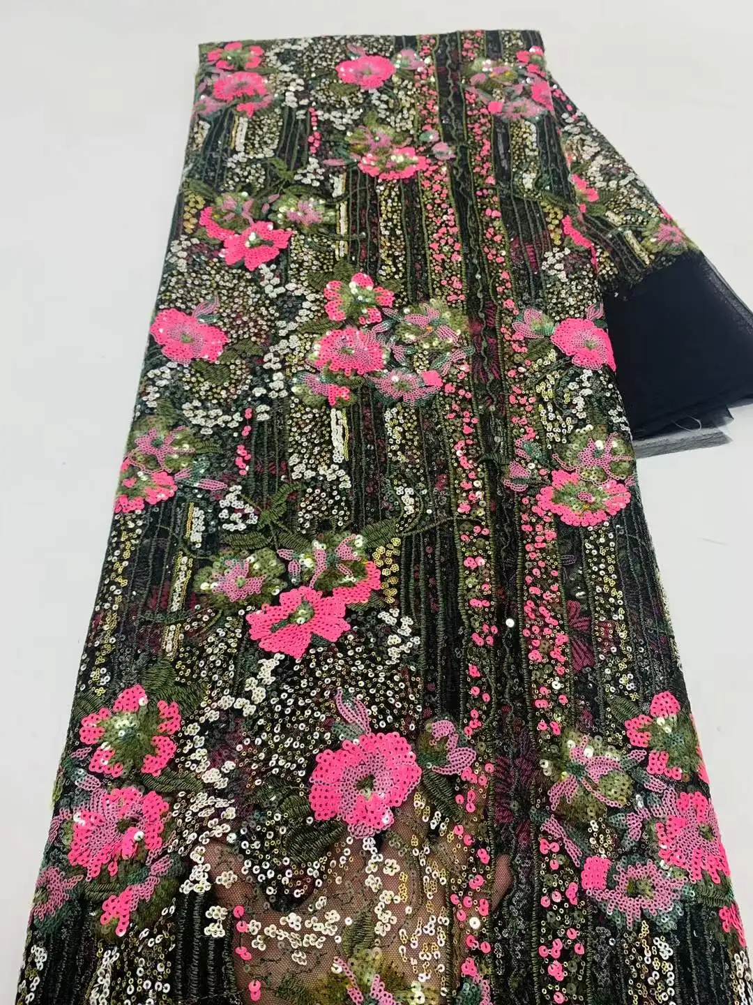 

2025 New African Luxury Lace Fabric 5 Yards French Nigerian Bride Fashion Sequins Lace Fabrics For Party Dresses Sew - XX