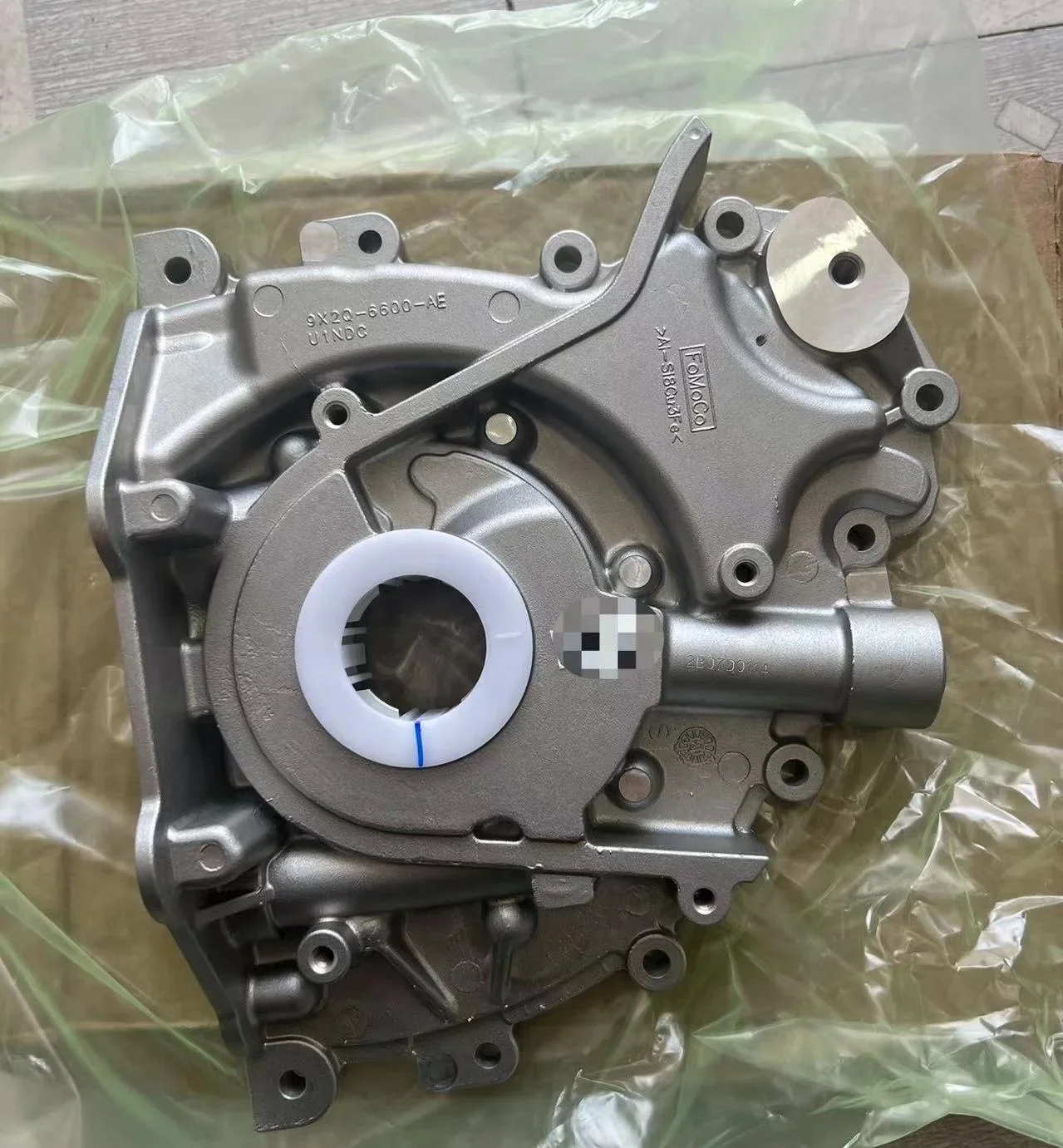 LR123716 AJ814060 9X2Q6600AE Oil Pump for XF XJ DISC OVERY Range Rover