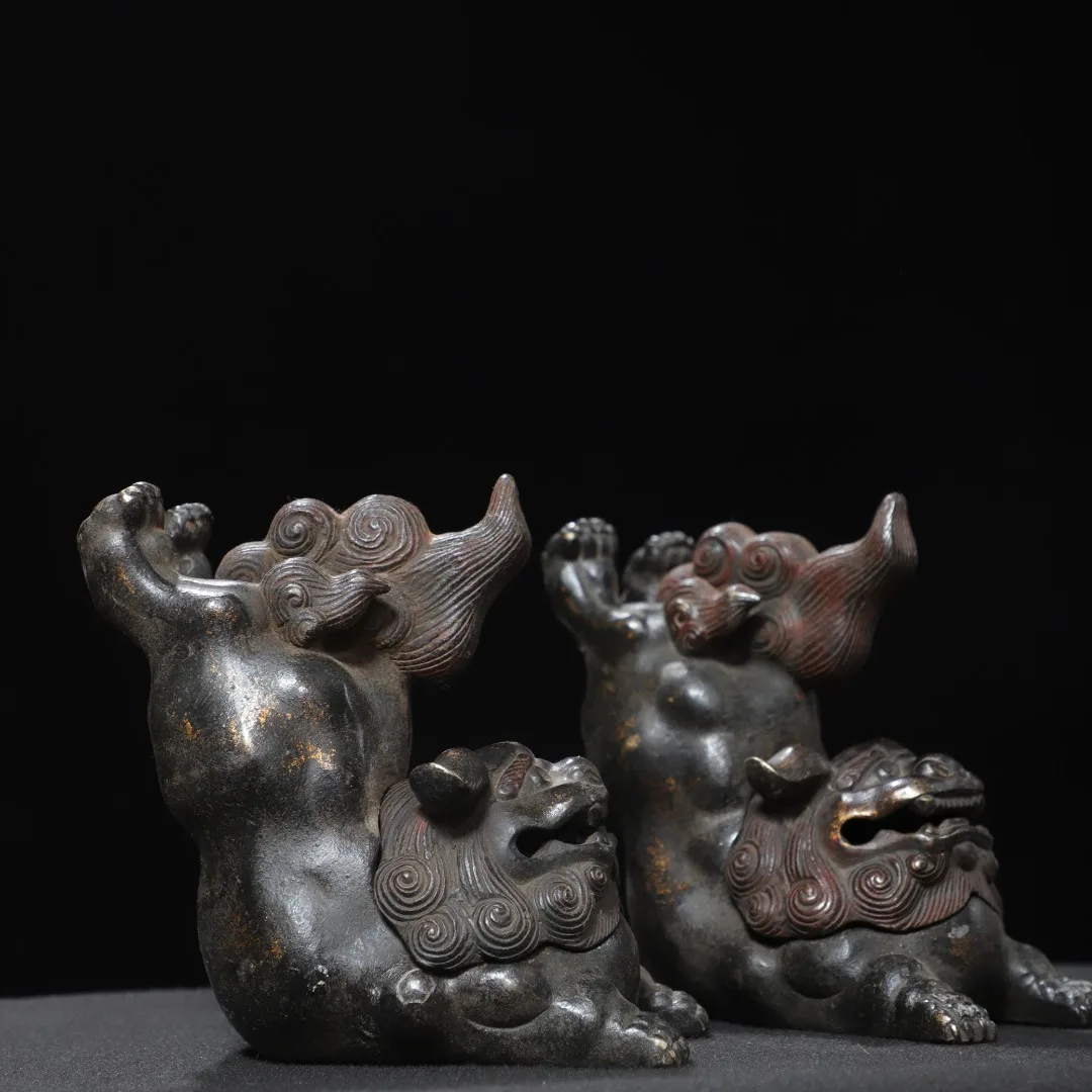 Old Bronze Gilded Cinnabar High Relief lion statue Standing Lion Incense Burner Door God Lion a pair Amass wealth Ornaments