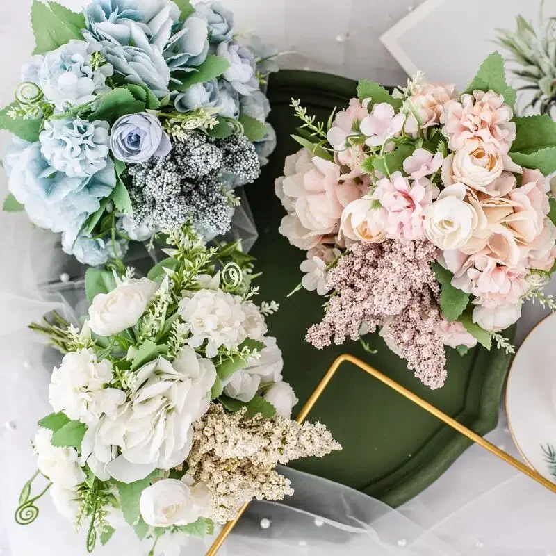 

2024 New Scandinavian Simulation Bouquet of Fake Flowers Rose Indoor Living Room Decorative Ornaments Wedding Bride Hand Bouquet