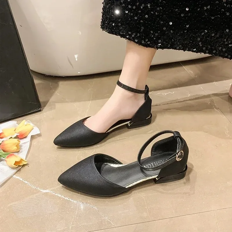 Fashion Low Heels Pointed Toe Simple Women Shoes Pumps Word Buckle Hollow Single Shoes Pointed Toe Thick with Shoes for Women