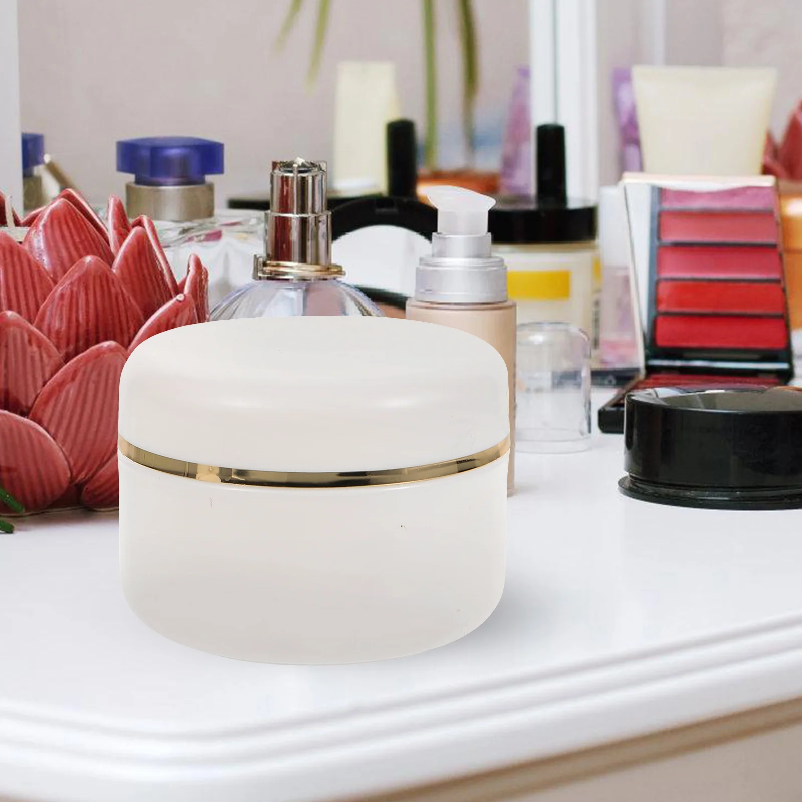 

6Pcs Empty Refillable Jars 90ml Makeup Face Cream Travel Lotion Containers Leakproof Portable Storage