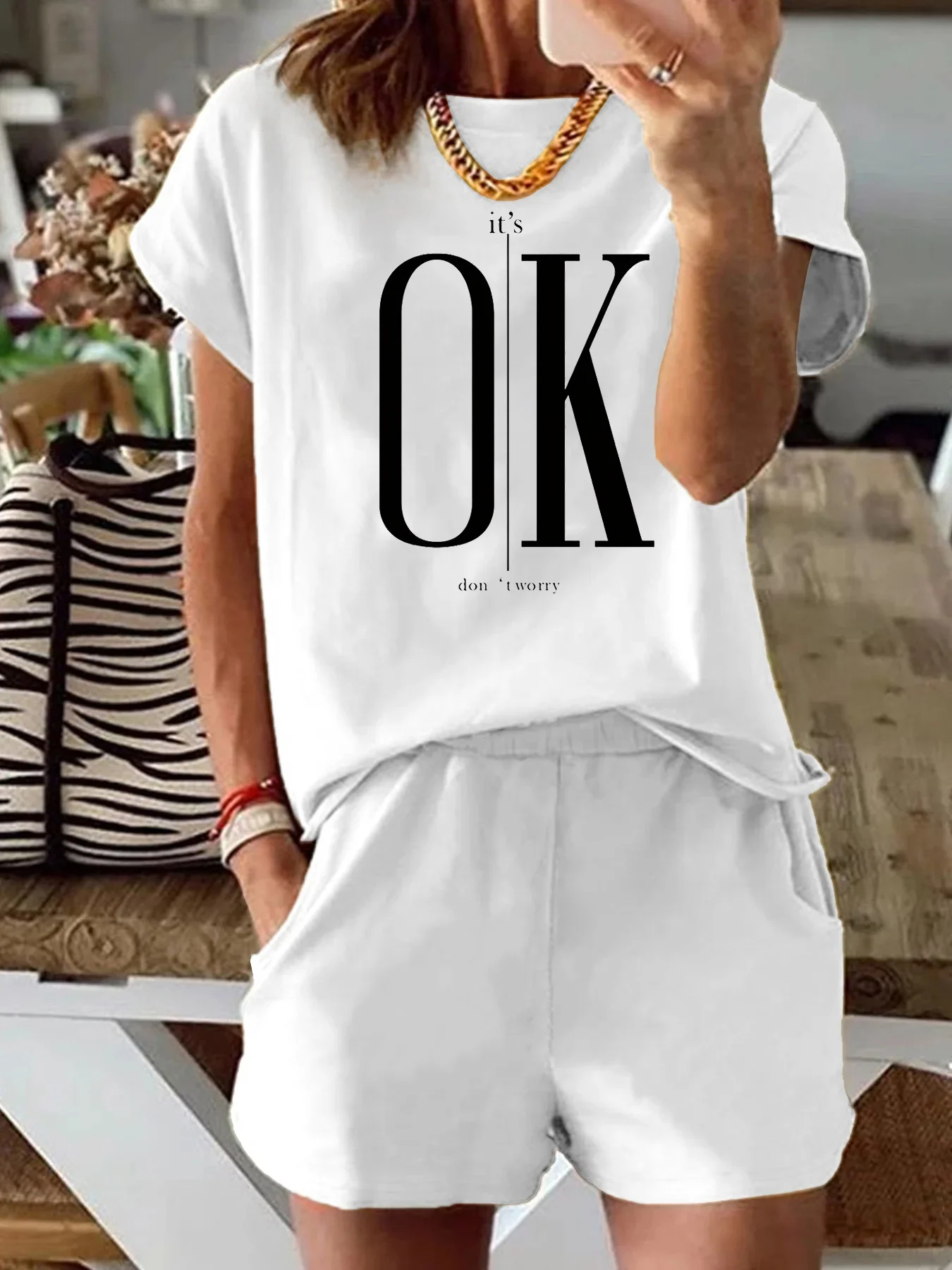 Summer women's comfortable loose it's OK don't worry printed casual loose round neck short sleeved T-shirt shorts two-piece set