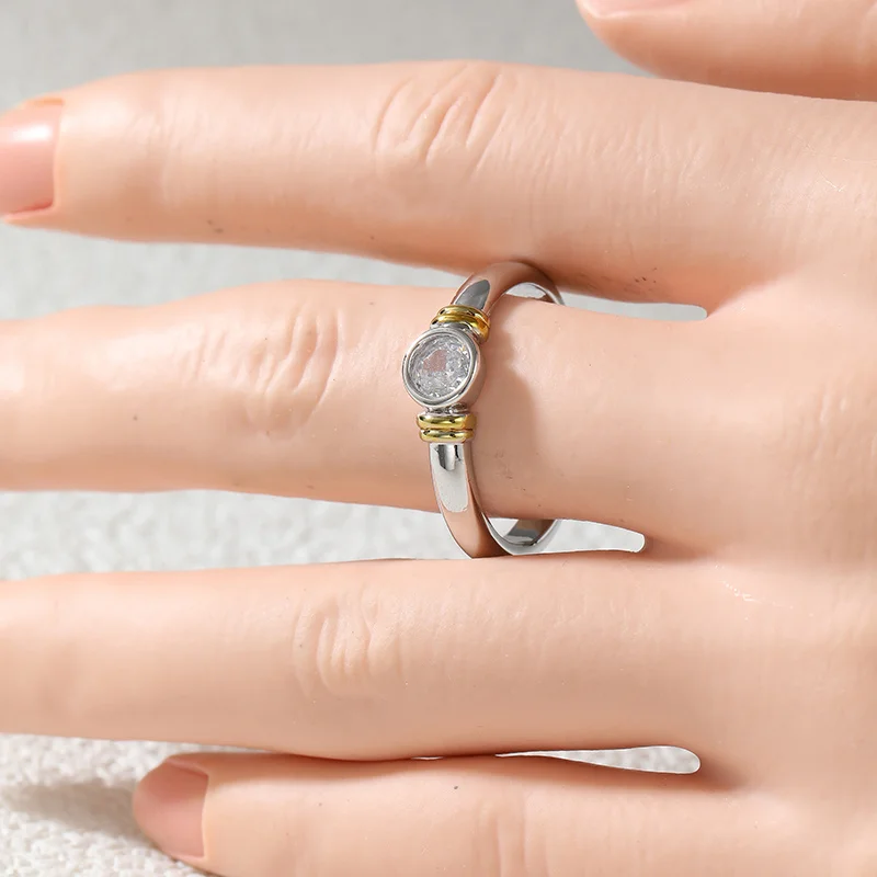 Women's Exquisite Luxury Two Tone Metal Ring Embellished with Synthetic Zircon Simple Style Rubg Daily Fashion Street Jewelry