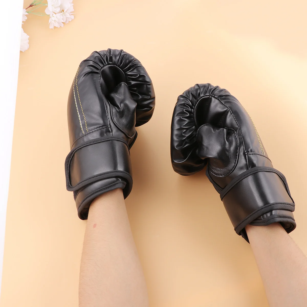 

PU Boxing Gloves Training Mitts Red Breathable Adjustable Hook Loop for Kickboxing Sparring Martial Arts Gloves