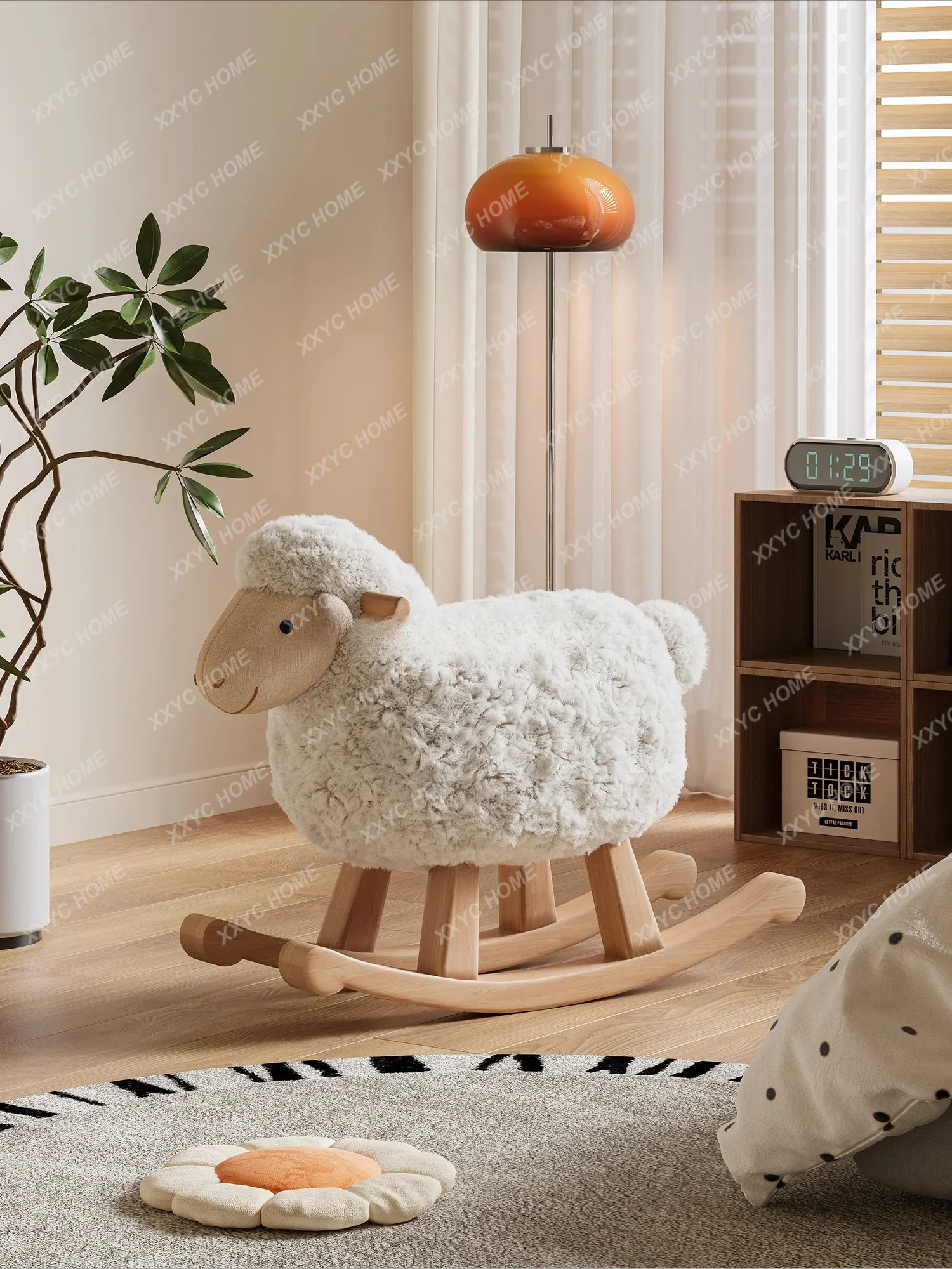 

Little sheep solid wood simple， household leisure lazy sofa rocking chair.