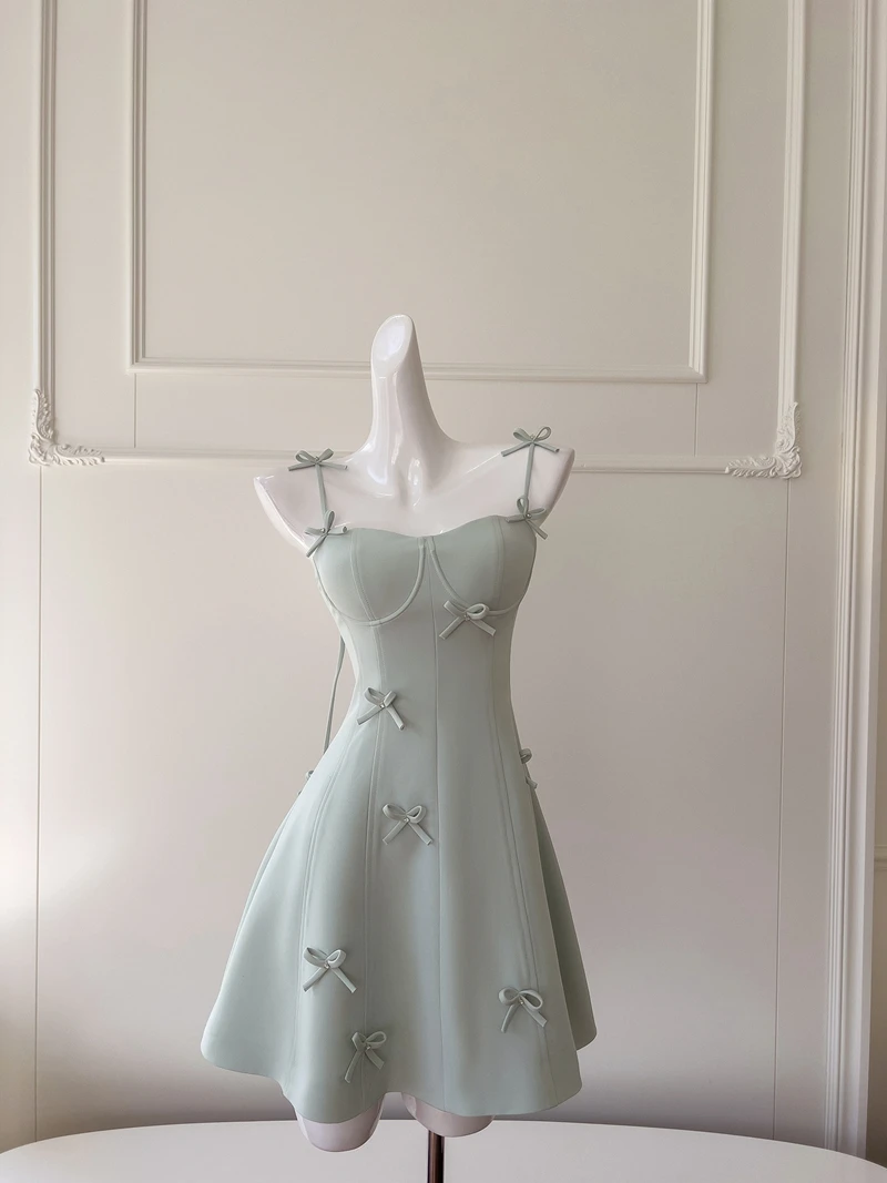 Lingzhiwu-holiday dress with bow and spaghetti strap, green, spring and summer, new arrival, 2024