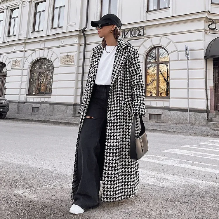 Autumn and Winter New Thousand Bird Grid Long Windbreaker High End Fashion Coat Black and White Light Mature Coat for Women