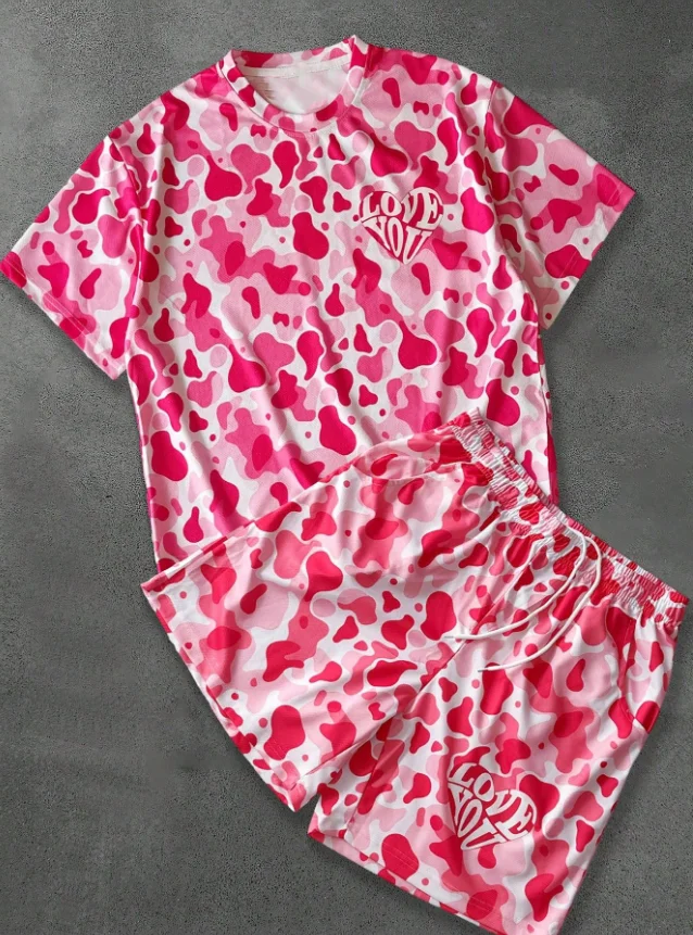 

Летняя женская камуфляжная повседневная футболка с короткими рукавами и шортами Love You Girls, комплект из 2 предметов, спортивная мужская футболка + шорты, комплект