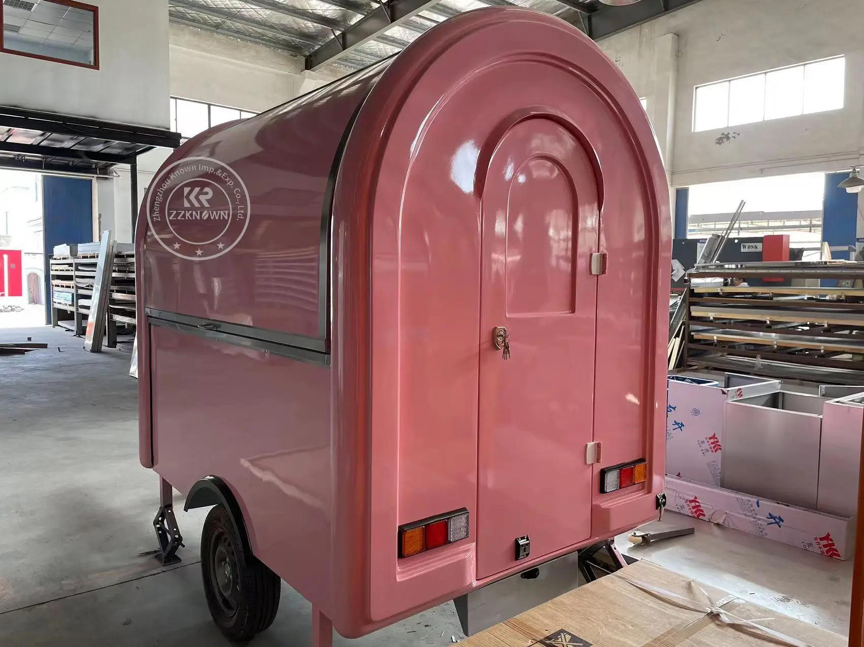 SL-6 Customized  Pink Mobile Food Trailer Food Truck