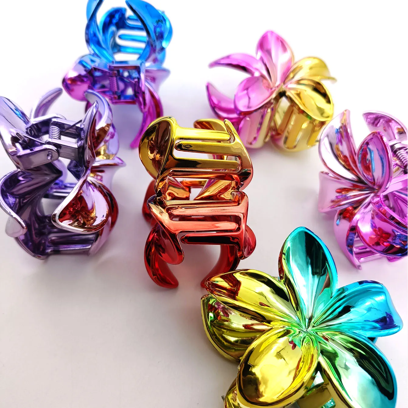 مشبك شعر أكريليك متدرج على شكل زهرة للنساء، مخالب شعر حلوة، إكسسوارات شعر للفتيات، غطاء رأس بمشبك سمك القرش