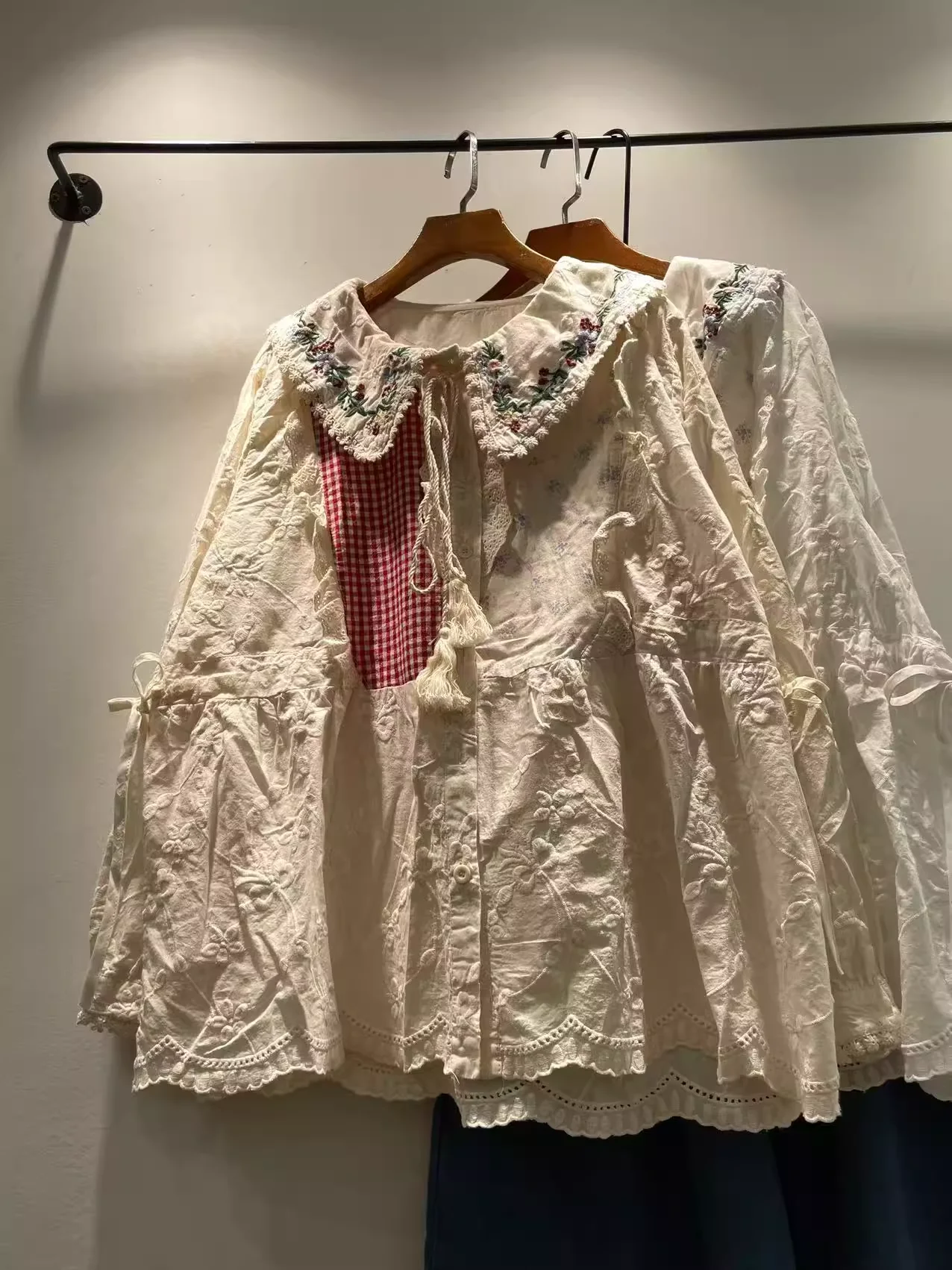 

Мори девушка стиль Лолита блузки женские милые кружевные рубашки с длинными рукавами и цветочной вышивкой женские 100% хлопковые лоскутные клетчатые топы