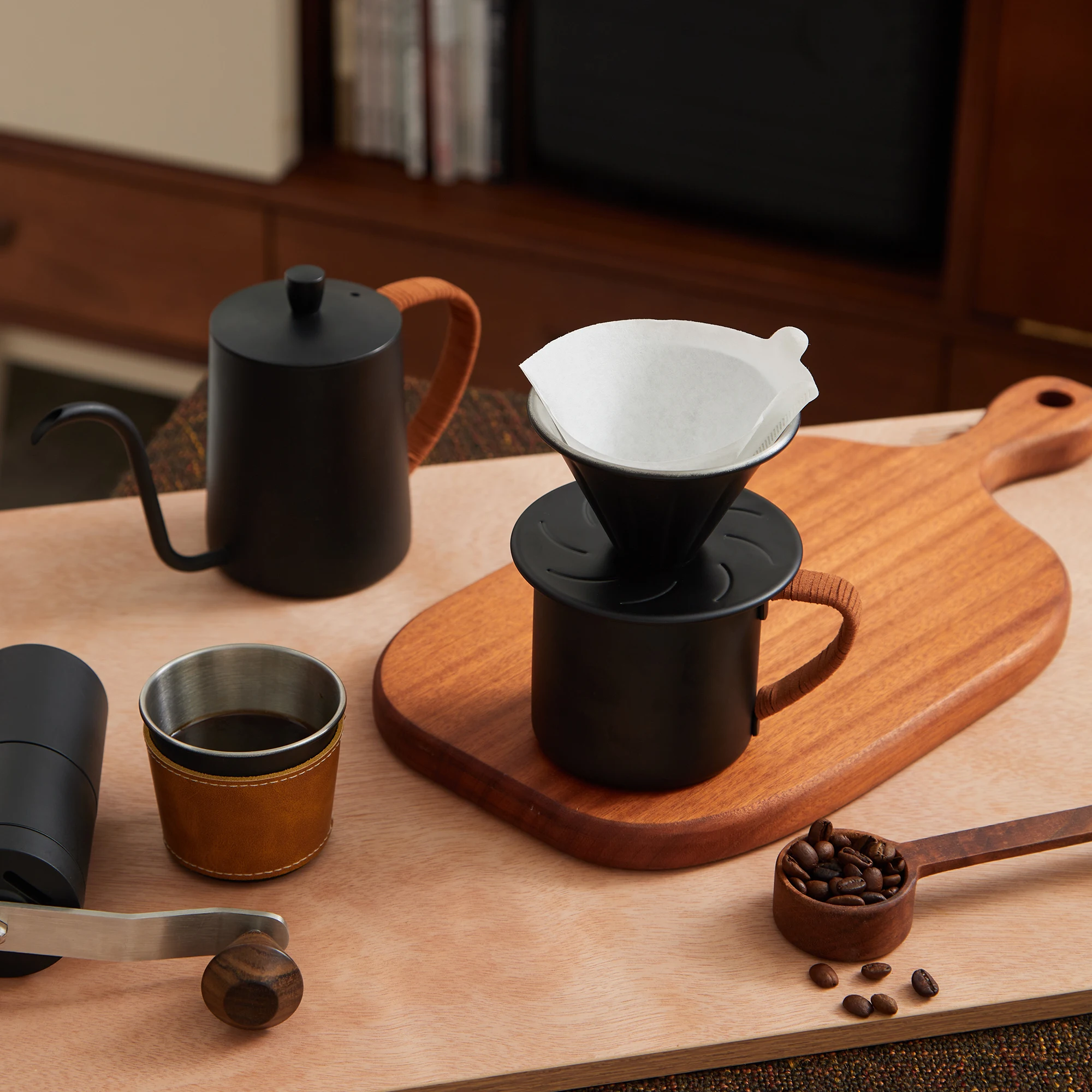 Filter Cup Pour-Over Kettle Coffee Grinder Complete Set Pour-Over Coffee Set for Outdoor Travel