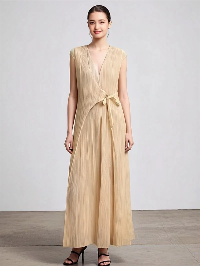 

Miyake Pleated Spring and Summer New 2025 Elegant Jumpsuit, Wide Leg Pants, Solid Color, Simple and Versatile Top and Pants
