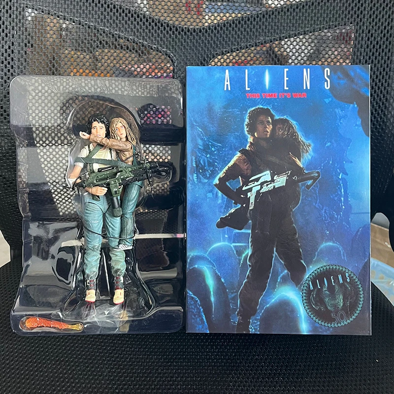 Neca ALIEN 2 Ripley Newt Figure Ellen Giger Xenomorph  Ripley Facehugger vs Newt Predator Model Collectible Action Toys Gifts