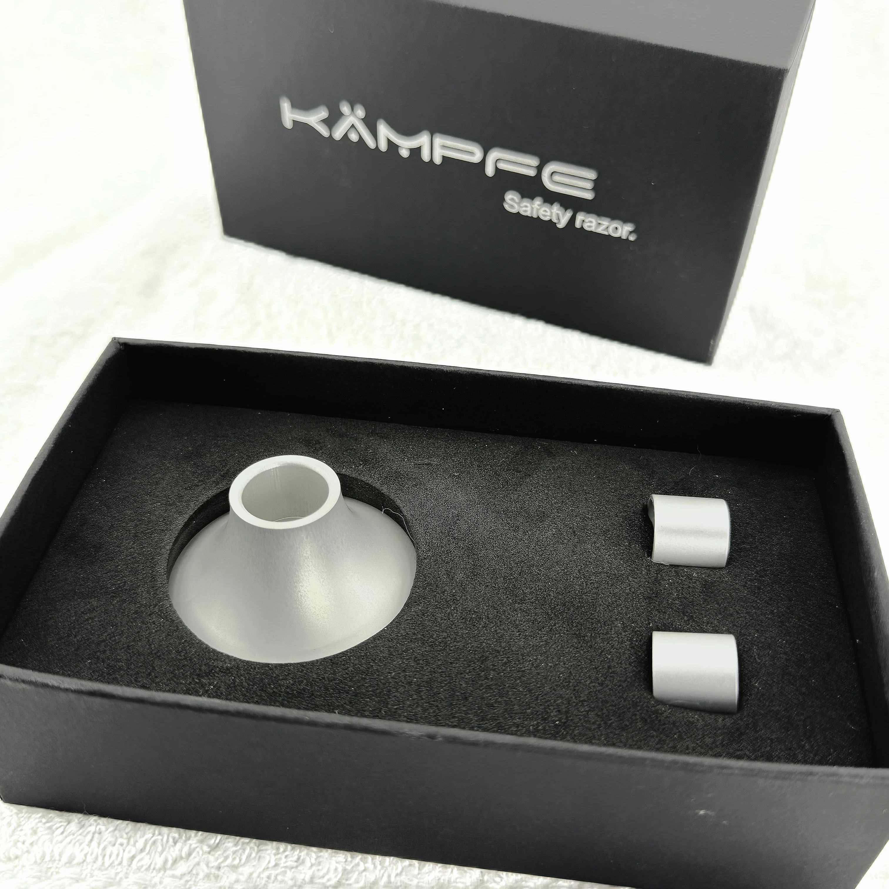 Base volcanique en aluminium KAMPFE avec diamètre 13,9 mm, 12,8 mm, 12 mm, adaptée à la plupart des rasoirs de sécurité, support de rasage, stockage stable