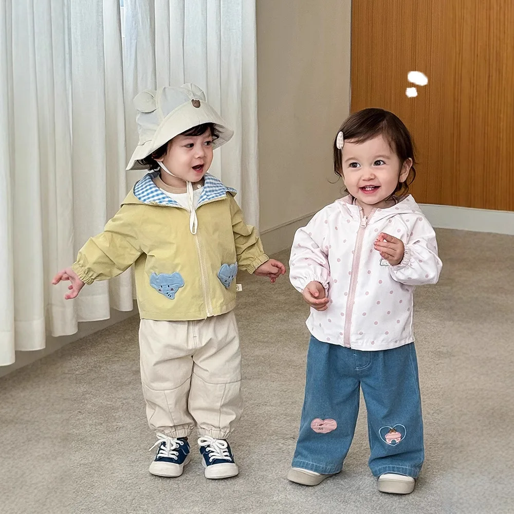 

Children's Fashion Jacket 2025 New Autumn Edition Girls' Two Sided Polka Dot Top Boys' Korean Edition Checkered Autumn Fashion