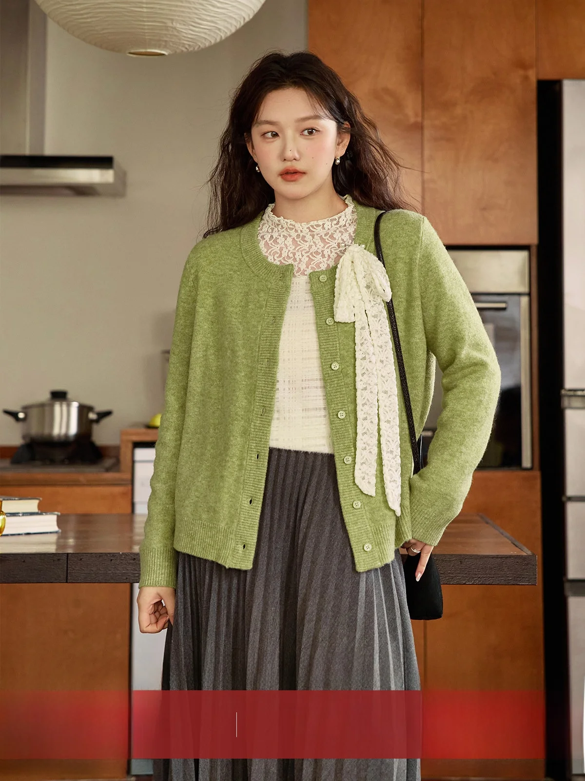 

Нежный к коже вязаный кардиган больших размеров с вышивкой, круглый вырез, повседневный стиль, осень-зима, новинка