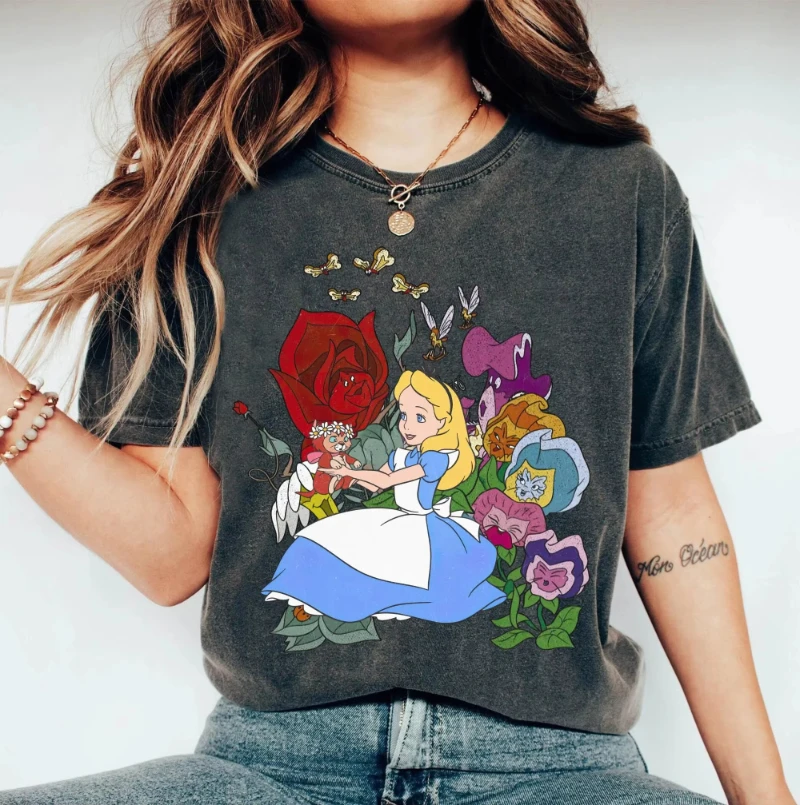 

Vintage Disney Alice Floral in Wonderland Shirt Alice in Wonderland Floral T-shirt Disneyland Tee Disney Outfit Women Clothes