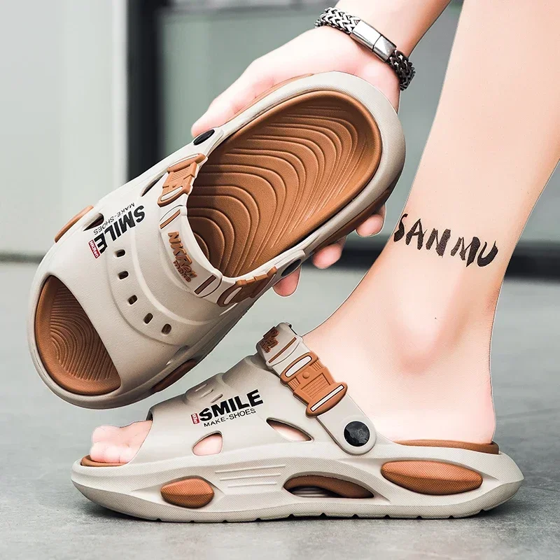 Late Summer Leisure Universal Summer Slippers Flat Casual Anti Slip Student Outdoor Walking Shoes
