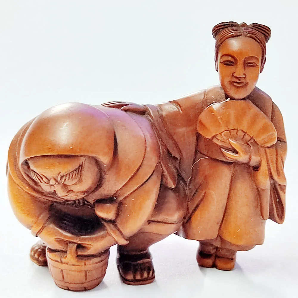 

GX24 - Amazing 20 Years Old " Hand Carved Boxwood Netsuke : Man and Lady Girl