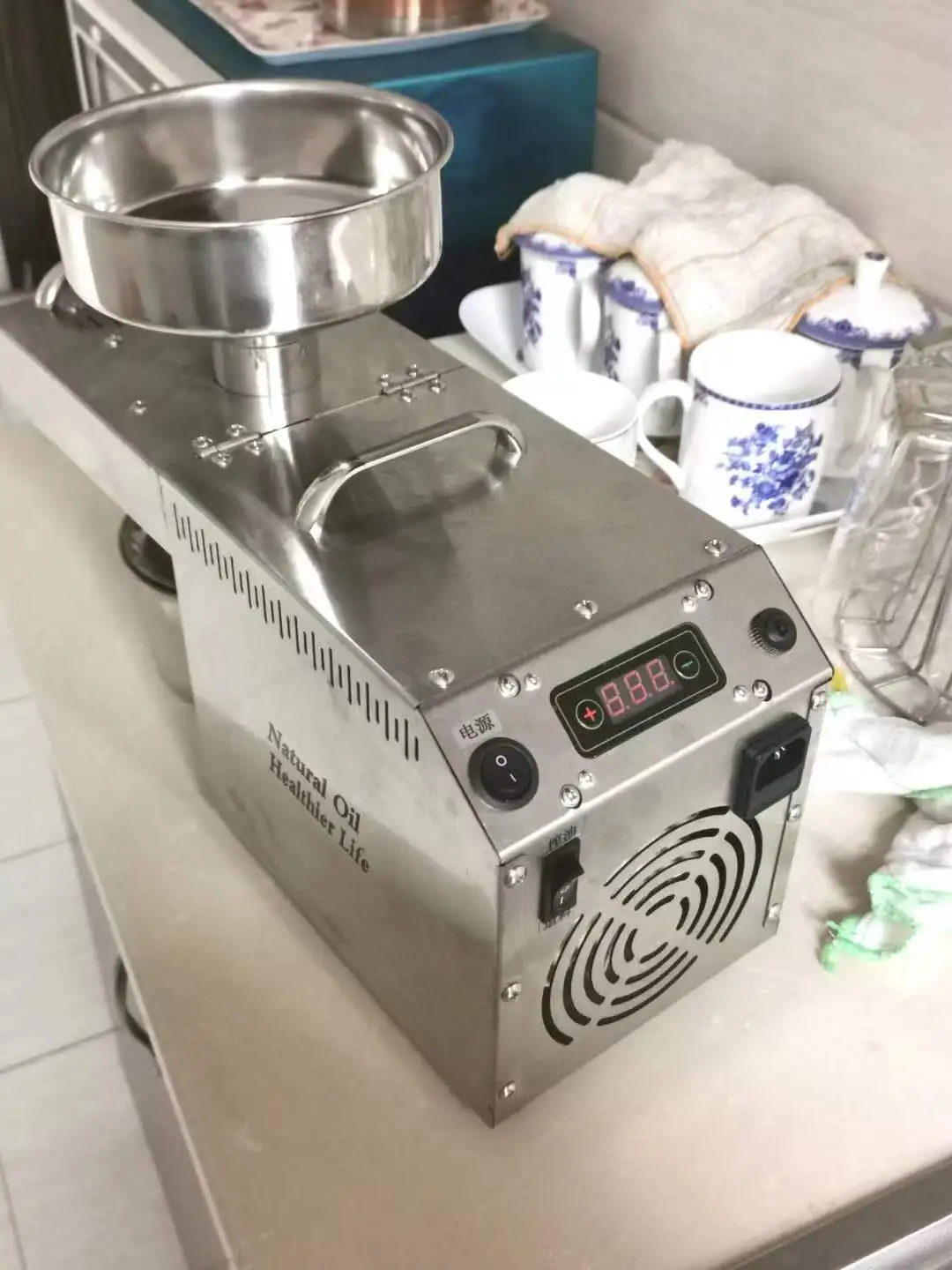 Cooking Oil Pressing Machine Seed Oil Presser Mini Sunflower Oil Screw Presser for Home Use