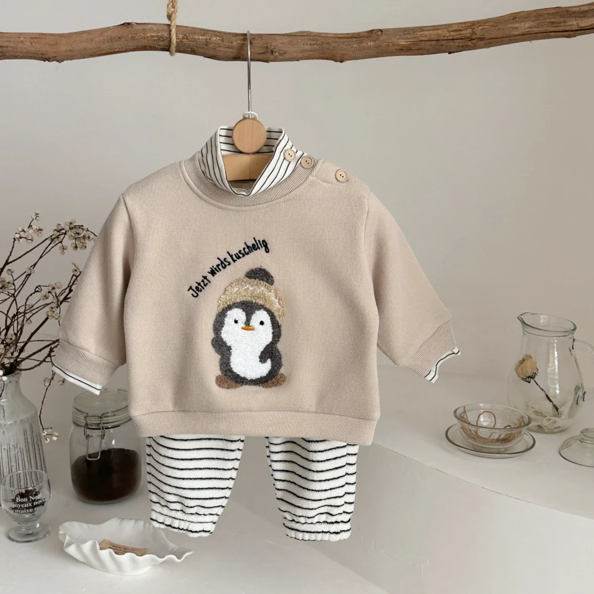 

Winter Thermal Suit Newborn Boys Girls Fashion Penguin Towel Embroidered Striped Sets Warm Baby Clothing 1-3 Years Old