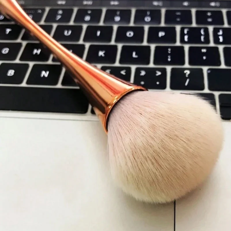 Rose Golden Fan Makeup Brush, Cosmetic Brush Loose Powder Brush, Highlighting Brush Blush - Soft Hair Makeup Fixing