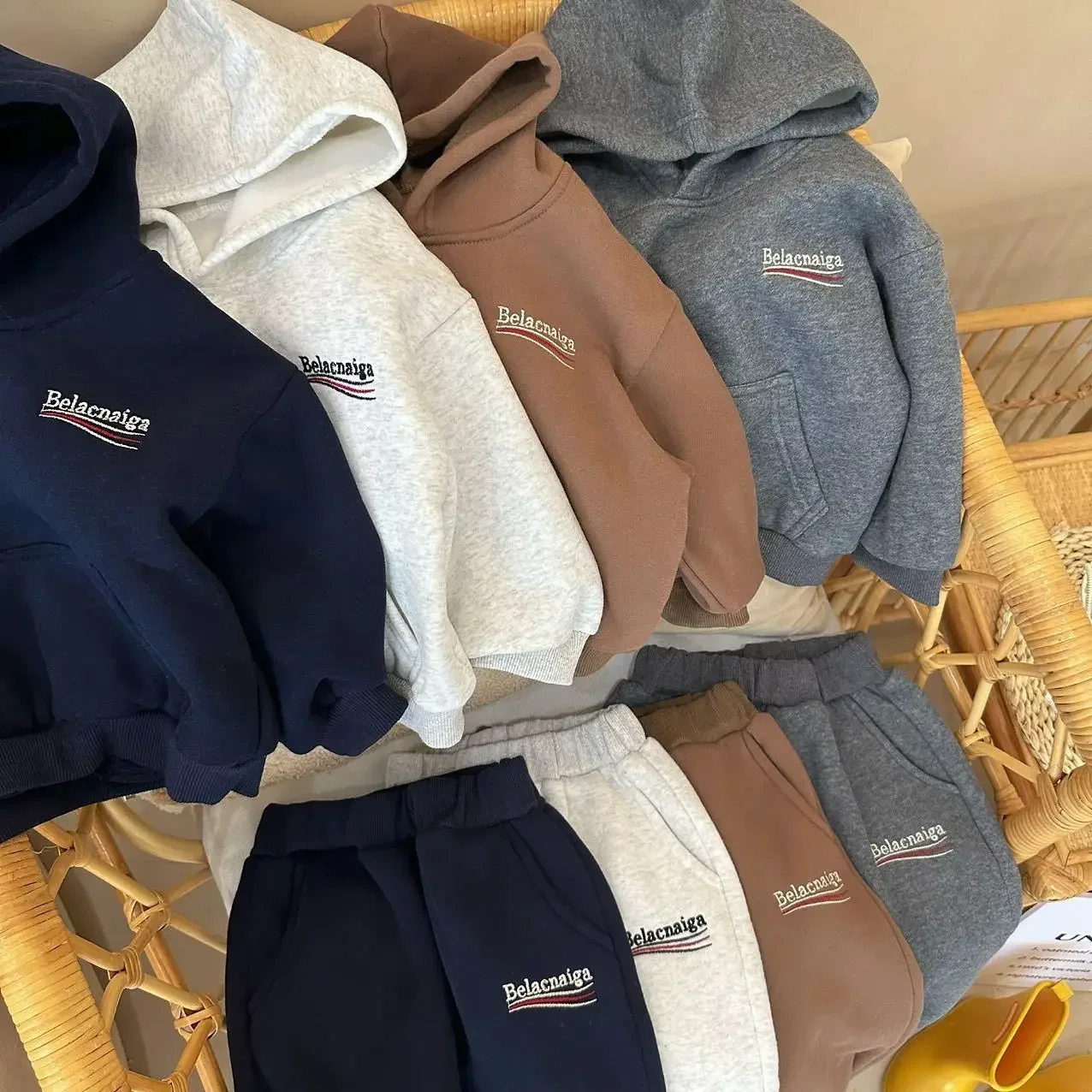 Korean Letter Baby's Sets 2026 Thicken Warm Hooded Baby Sweater Pants Plush Autumn Winter Baby Clothing,for Boys Girls