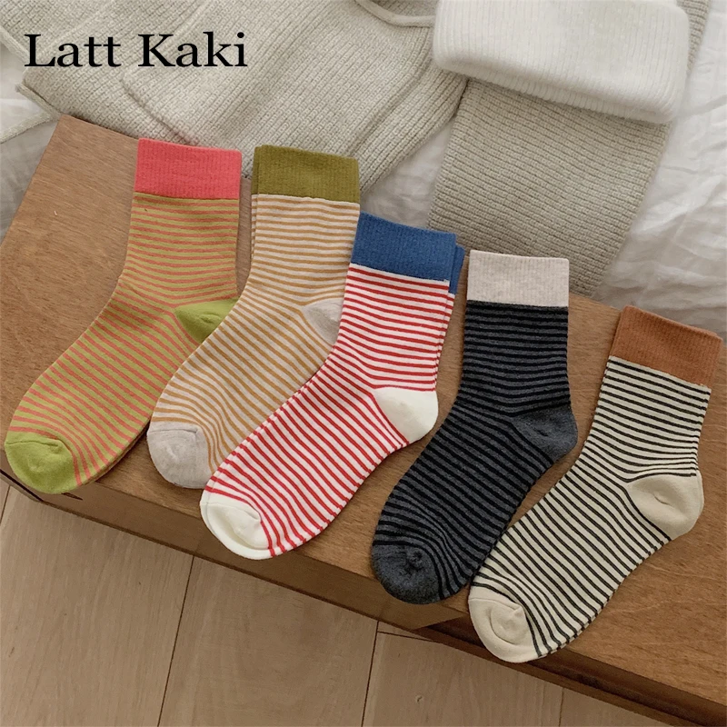 

5 Pairs Women Socks New Fashion Korean Style Mixed-Color Female Striped Socks Multipack Warm Casual Girls Cotton Crew Socks Soft