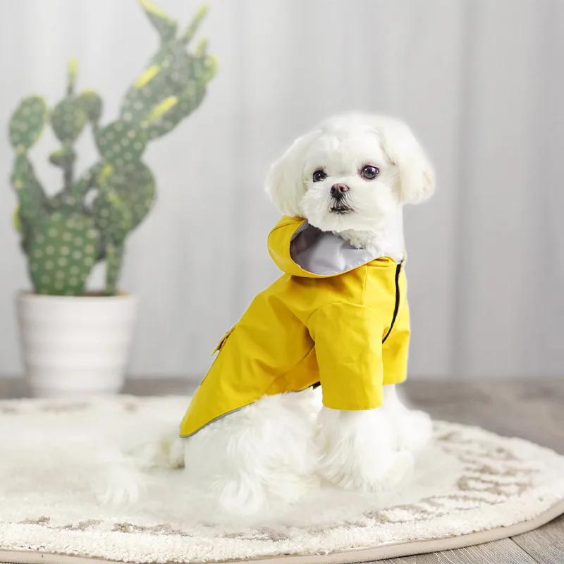 Dog Rainwears Dogs Waterproof Rain Coat FourSeason Pet Clothes Outdoor Activity Pet Hooded Raincoats