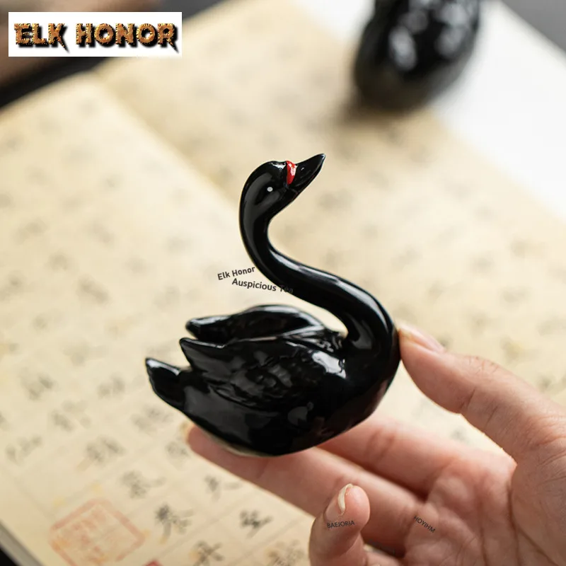 ZAEYORIA Cute Black Swan Ceramic Ornament Creative Animal Living Room Desktop Decoration Couple Gift Wedding Anniversary Present