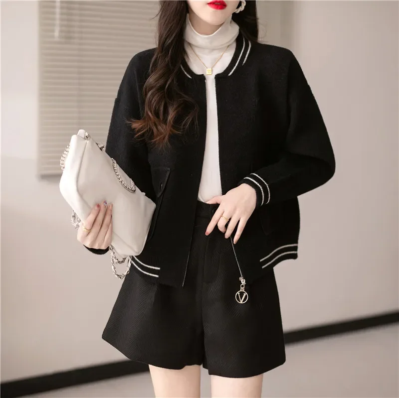 

Imitation double-sided woolen knitted jacket women's 2024 autumn new zipper baseball jersey short cardigan semi-crew neck top