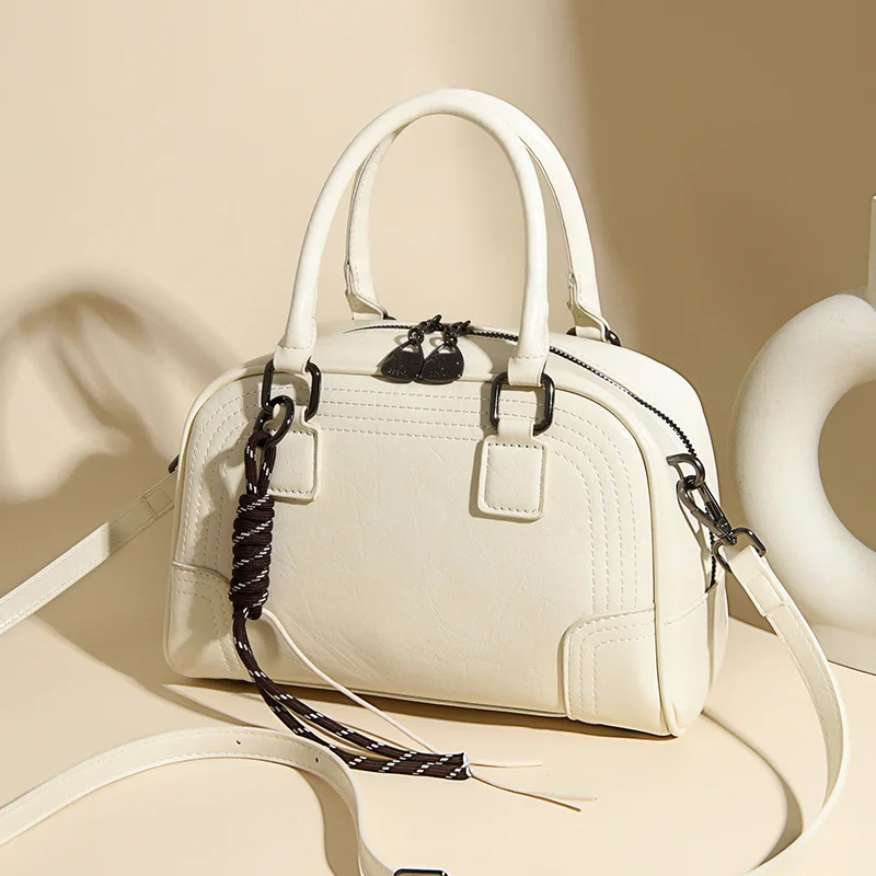 حقائب كتف نسائية ذات علامة تجارية فاخرة جديدة بلون سادة حقائب يد ريترو ذات سعة كبيرة من جلد البولي يوريثان حقيبة سفر #3