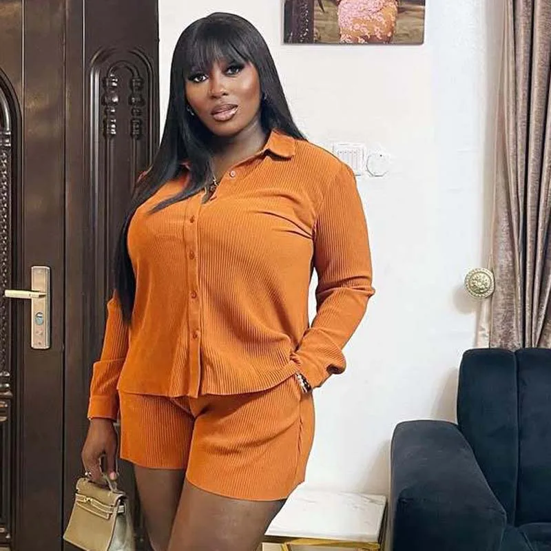 

Plus Size Casual African Women's Wear New Suit Solid Color Collar Breasted Shirt Top Shorts European and American Two-Piece