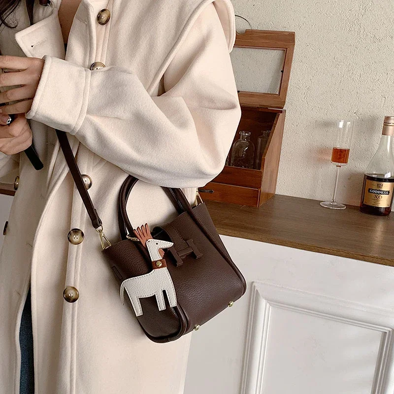 

Minimalist Elegant Diaper Bags Women's Luxury Crossbody Bag Simple Designer Shoulder Bag Vintage Leather Large Capacity Tote