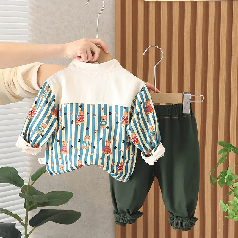 Vestiti autunnali per bambini per ragazzi Cartoon Bear Patchwork Colletto rovesciato Camicie e pantaloni a maniche lunghe Completi Abbigliamento di