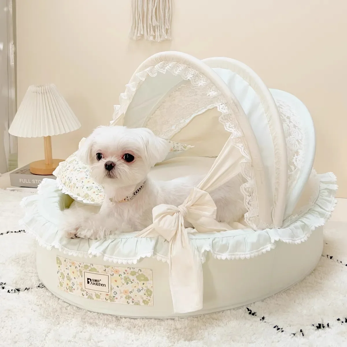 High-end Four Seasons Pet Cradle Removable and Washable Dog Nest Cat Nest Bed is smaller and medium-sized than Bear Maltese.