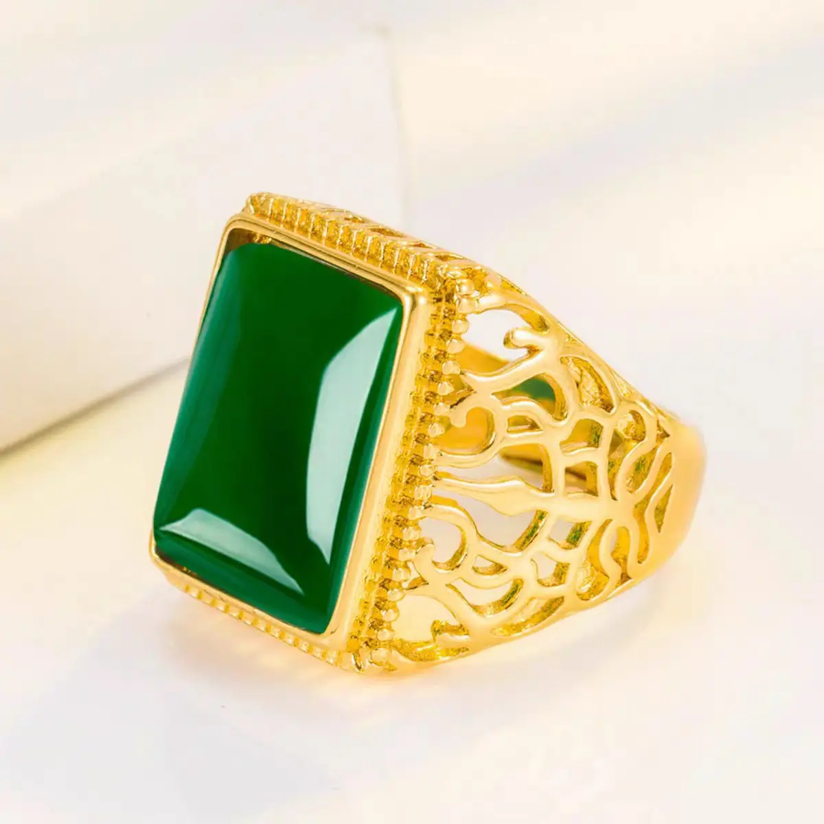 Men's Fashion Rings Simple Accessories Golden Trend Design Suitable for Fashionable Men's Accessories