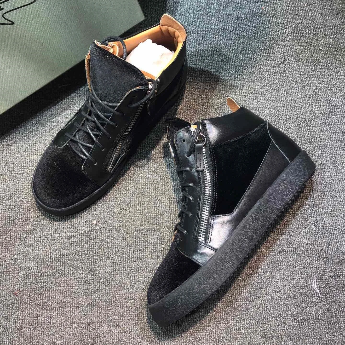 

Top Casual Sneakers for Men Brand Designer Women High-top Tennis shoes 35-48 Luxury Genuine Leather GZ Sports shoes 0748