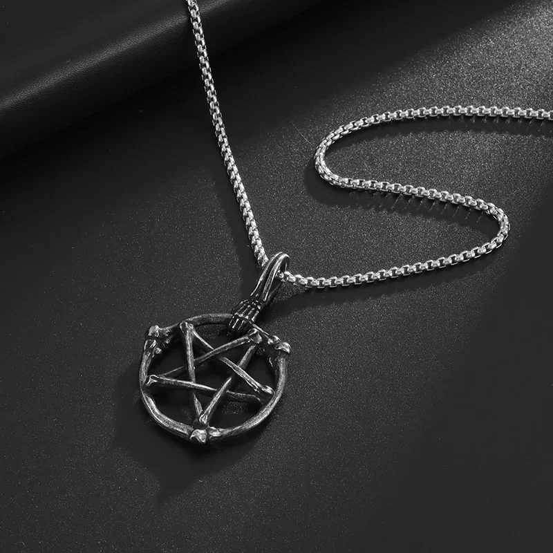 Retro Gothic Skull Witchcraft Pentagram Pendant Necklace for Men and Women Hip Hop Punk Motorcycle Rock Jewelry Accessories