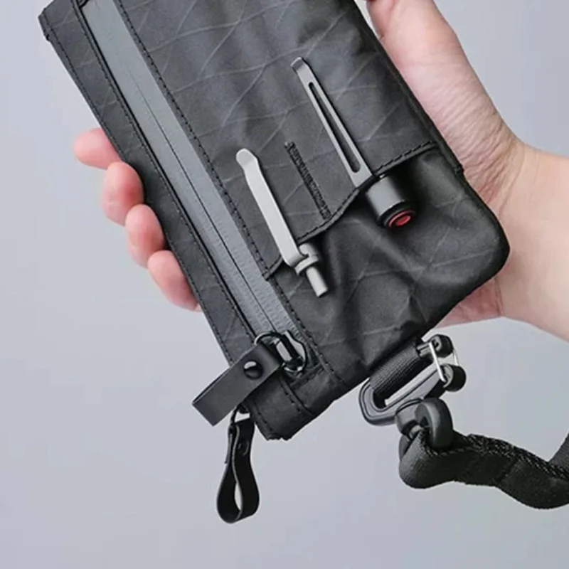 กระเป๋าซิปคลัทช์พร้อมสายคล้องข้อมือ, กระเป๋าใส่พาสปอร์ตแบบซิป และกระเป๋าใส่ของ EDC กันน้ำและป้องกัน RFID มีช่องใส่ของภายนอก 3 ช่อง