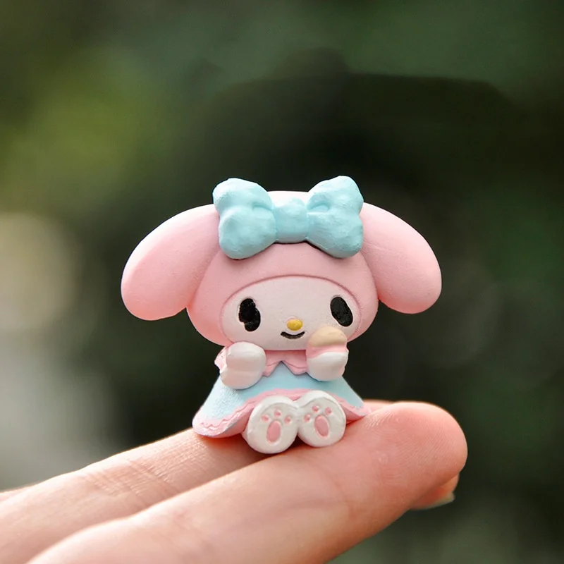 5Pcs Sanrio Anime Figures Kuromi Pochacco Cinnamoroll Melody Doll Desktop Model Car Ornaments Home Decor Kid Toy Cake Insert